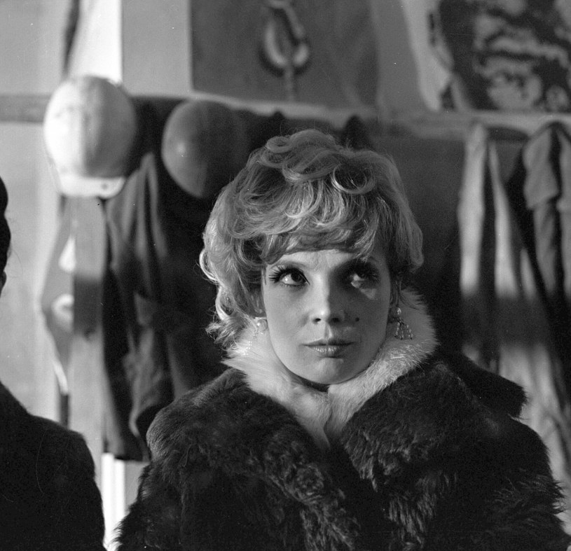 Gwiazda kultowego serialu porzuciła karierę Świat Seriali w INTERIA.PL