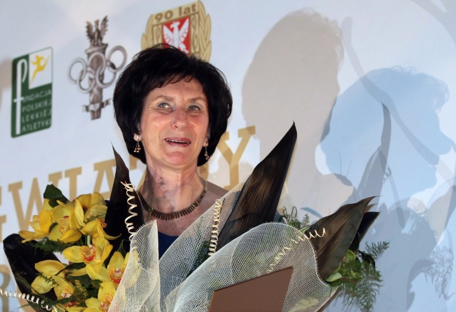Irena Szewińska podczas gali Plebiscytu Najlepszych Lekkoatletów 90-lecia Polskiego Związku Lekkiej Atletyki, na której została nagrodzona (Warszawa, listopad 2009) /Leszek Szymański /PAP