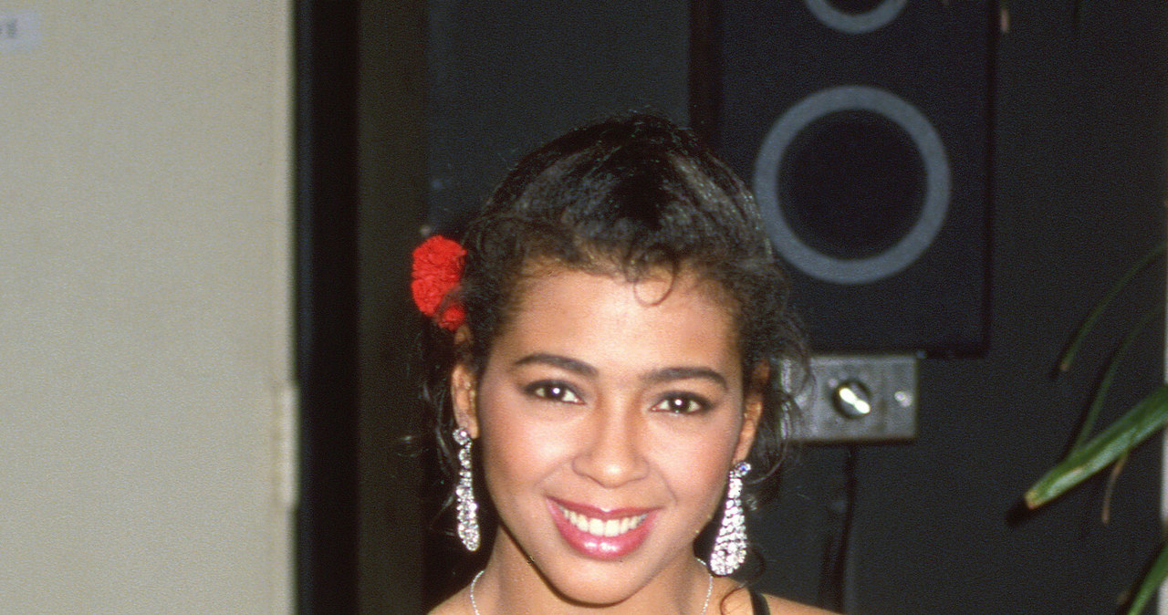 Irene Cara z Oscarem za najlepszą piosenkę oryginalną - 1984 rok /Ralph Dominguez/MediaPunch/Associated Press/East News /East News