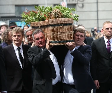 Irlandia pogrążona we łzach. Pogrzeb Glena Hansarda
