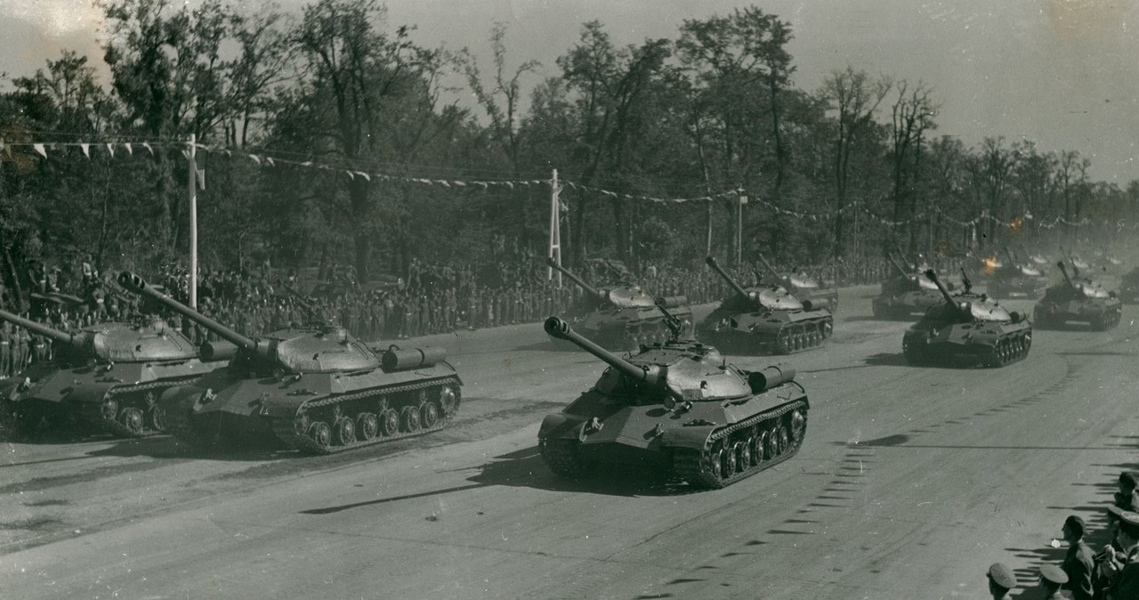 IS-3 nawet w naszym świecie przeraził zachodnie państwa już samym wystąpieniem na Paradzie Zwycięstwa /The Tank Museum (Bovington, Bovington Camp, UK) /Facebook