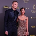 sukienki na lato Isabel Haugseng Johansen wybrała sukienkę idealną na lato. Szydełkowy model podbija trendy