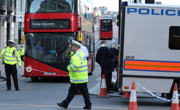 ISIS przyznało się do zamachu w Londynie. Kolejne zatrzymania