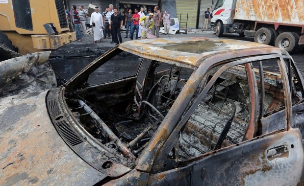 Islamiści zdetonowali samochód-pułapkę w centrum miasta. Ulice były pełne ludzi