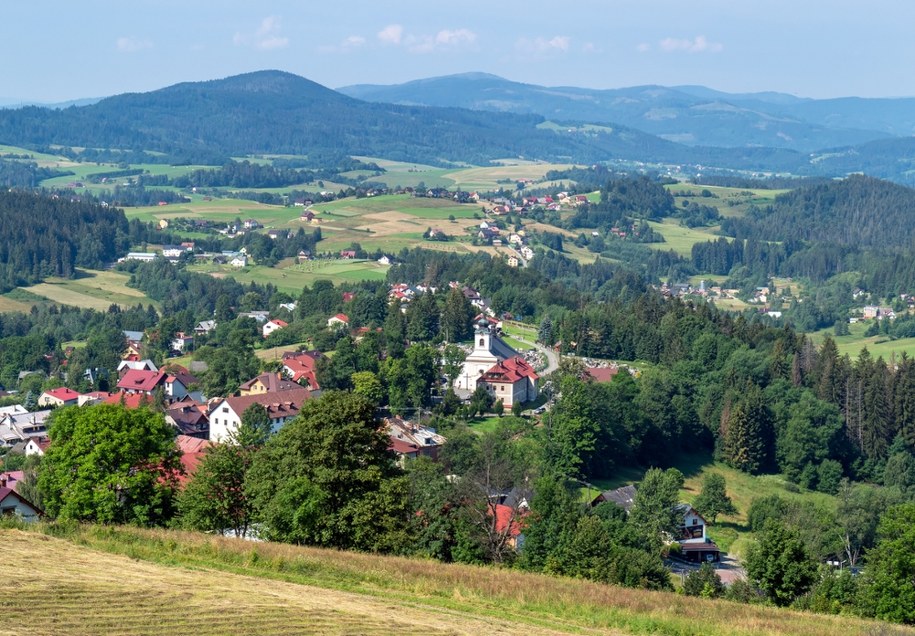 Spektakularny basen nad stokiem powstanie w Beskidach. "Pierwszy na świecie"