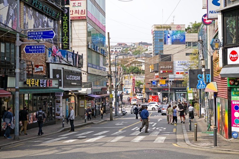 Itaewon to dzielnica, która tętni życiem /123RF/PICSEL
