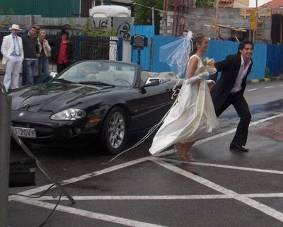 Ivan Komarenko (Ivan i Delfin) spieszy się do ślubu /