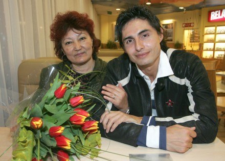 Ivan Komarenko z mamą fot. Marcin Smulczyński /Agencja SE/East News