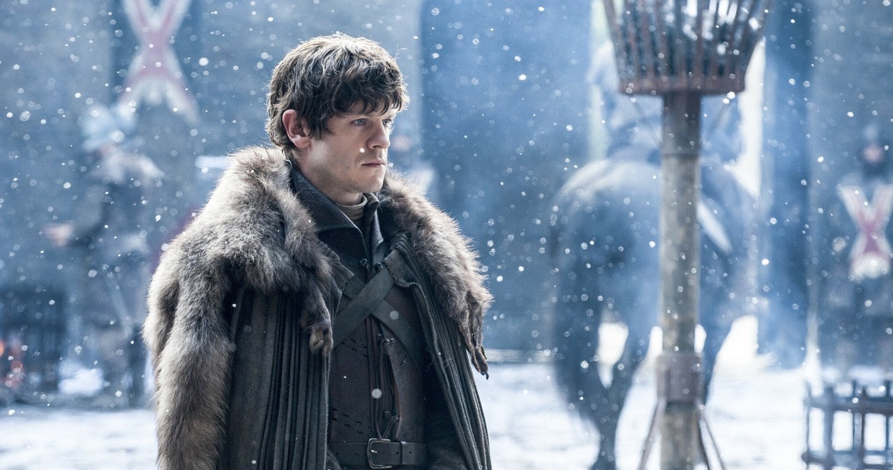 Iwan Rheon w serialu "Gra o tron" /Album Online /East News