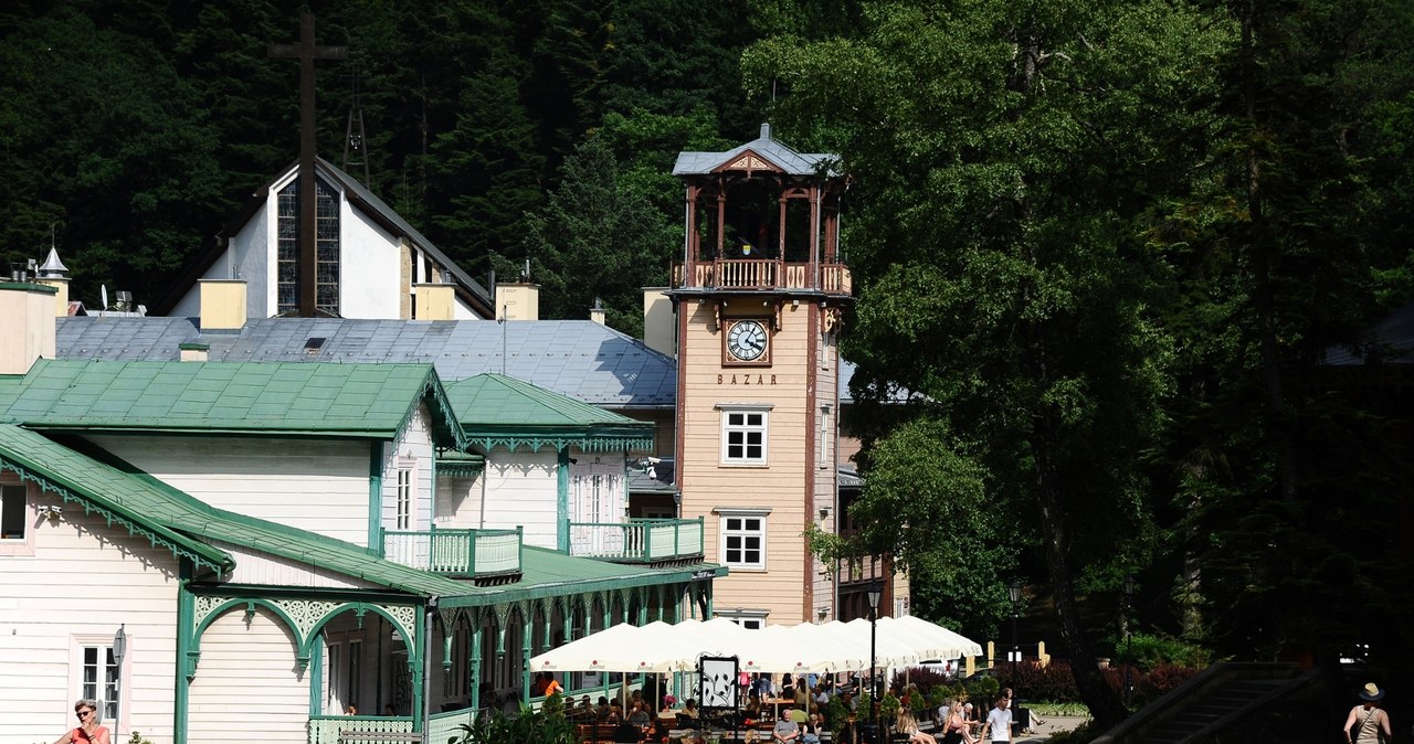 Iwonicz-Zdrój zachwyca między innymi architekturą uzdrowiskową. /East News