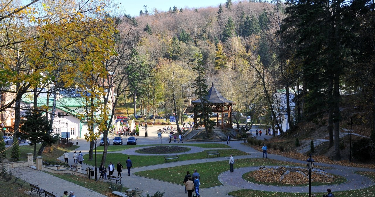 Iwonicz-Zdrój zachwyca walorami uzdrowiskowymi i architektonicznymi. /East News