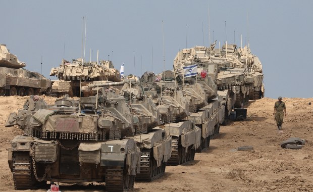 ​Izrael nasila ofensywę w Strefie Gazy. Mieszkańcy odcięci od świata, UE rozważa sankcje