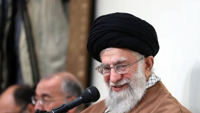 "Izrael powinien unikać głupich posunięć. Iran może zniszczyć Tel Awiw i Hajfę"