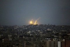Izrael rozpoczął ofensywę lądową w Strefie Gazy