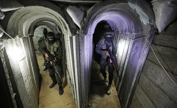 Izrael rozpoczął zalewanie podziemnych tuneli Hamasu