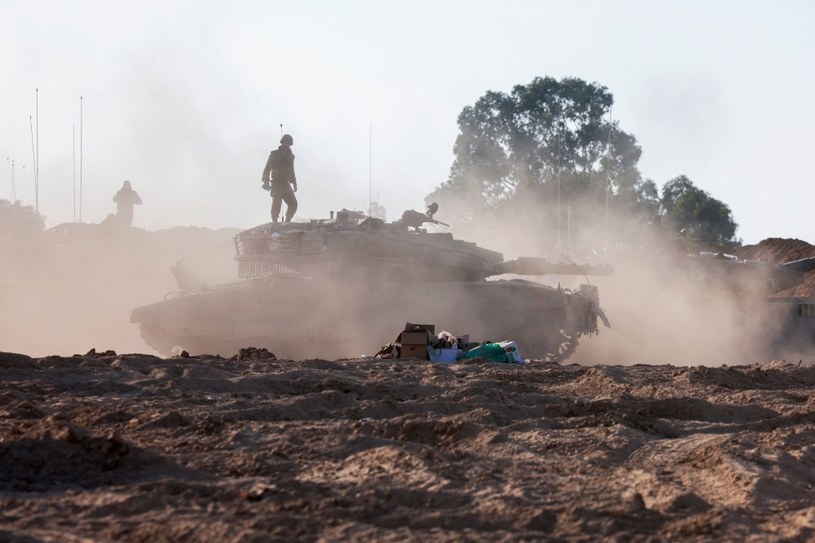 Izrael walczy o swoje istnienie? Możliwe, że będą toczyć walki na 5 frontach /MENAHEM KAHANA /AFP