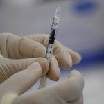 Izrael: Większość zakażonych zaszczepionych nie przenosiło wirusa