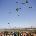 Izrael wstrzymuje przerwy humanitarne. "Gaza to strefa walk"
