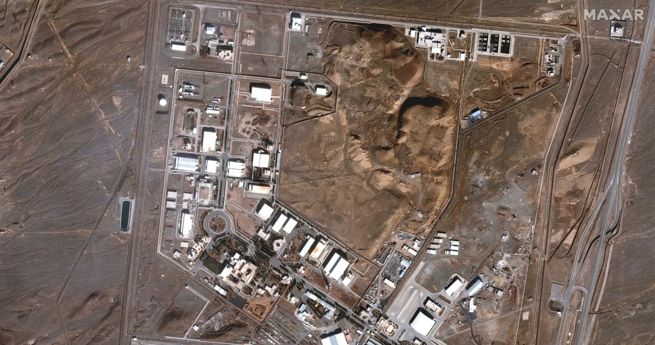 Izrael zaatakował ośrodek nuklearny w Natanz w Iranie, widoczny na zdjęciu satelitarnym /Satellite image ©2021 Maxar Technologies /AFP