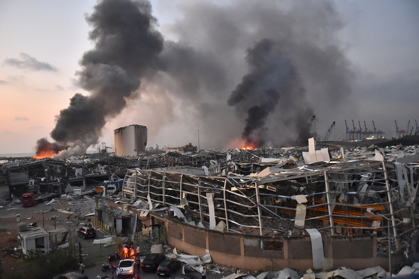 Izrael zaprzecza, by przyczynił się do wybuchu w Bejrucie, Hezbollah to potwierdza /AFP