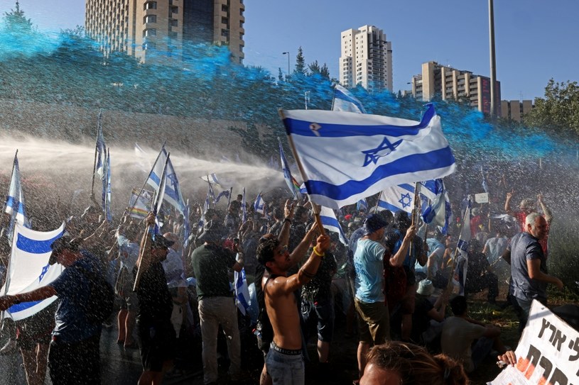 Izrael zmaga się z bezprecedensową falą protestów od ponad pół roku /RONALDO SCHEMIDT /AFP