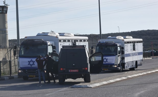 ​Izrael zwolnił z więzień 90 Palestyńczyków. To głównie kobiety i nastolatkowie