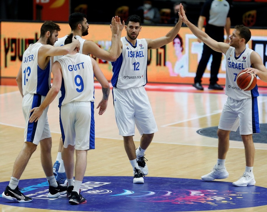 Izraelczycy pokonali Polaków we wczorajszym meczu /MIGUEL ANGEL POLO /PAP/EPA