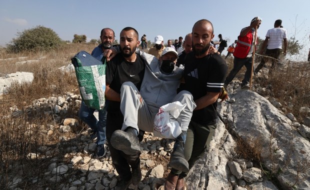 Izraelscy osadnicy znów zaatakowali. Dziennikarka Reutersa wśród rannych