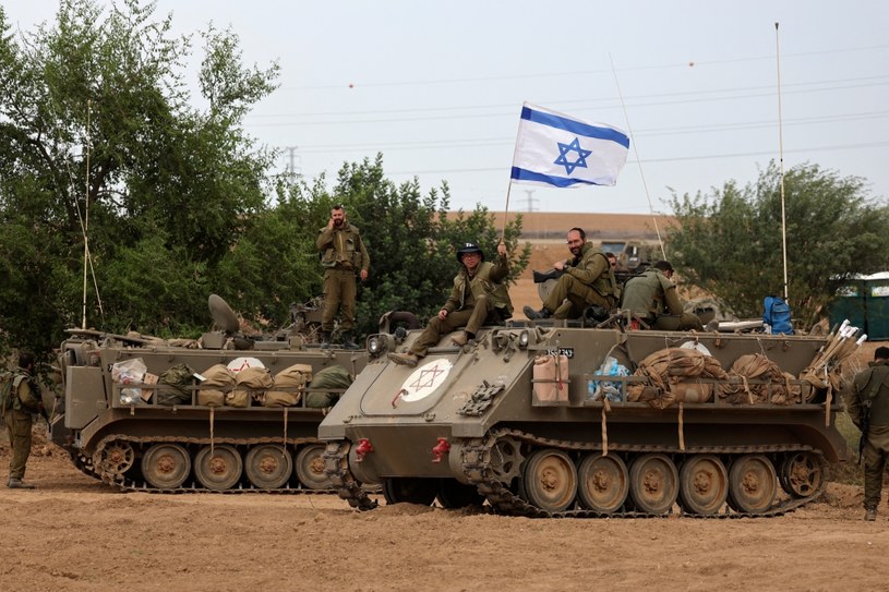 Izraelscy żołnierze weszli do Strefy Gazy. To pierwszy przypadek tej wojny / JACK GUEZ/AFP  /AFP