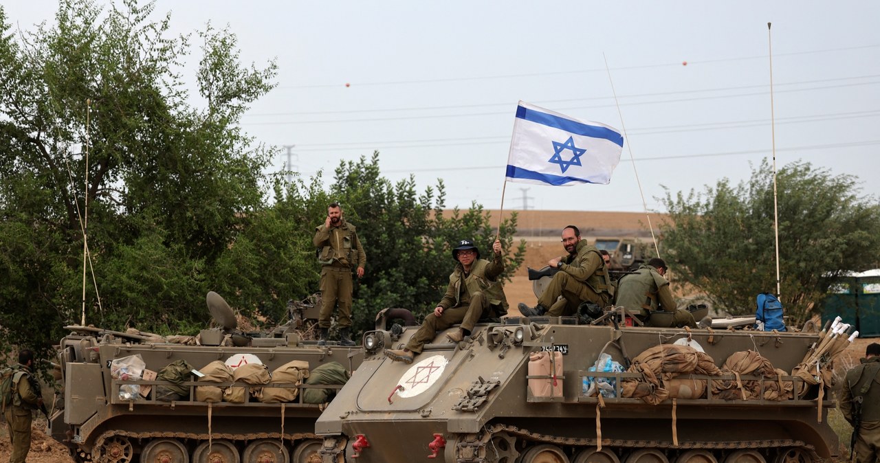 Izraelscy żołnierze weszli do Strefy Gazy. To pierwszy przypadek tej wojny / JACK GUEZ/AFP  /AFP