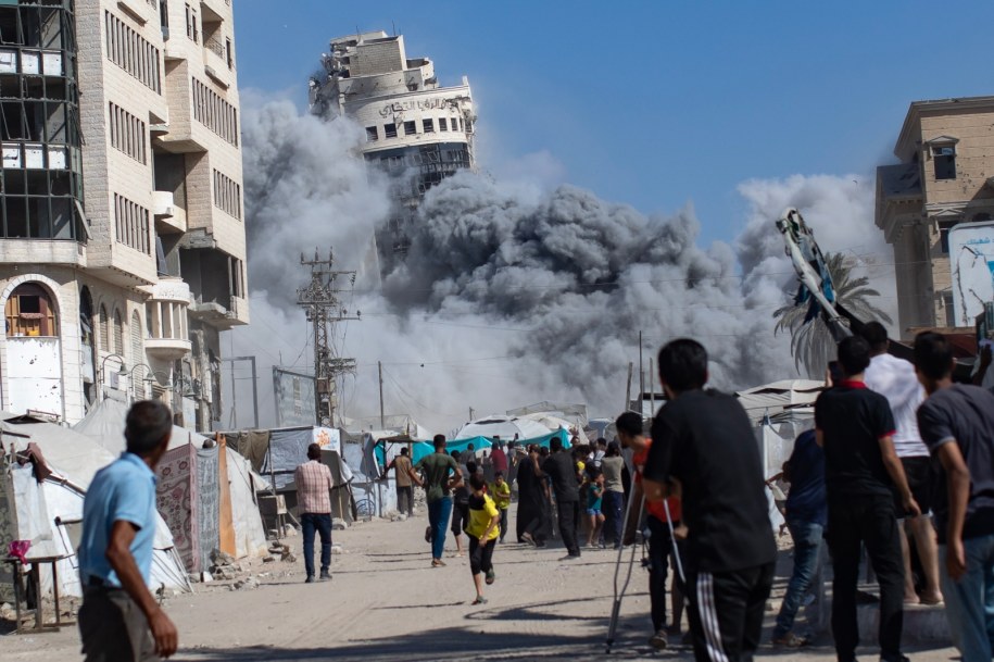 Izraelski ostrzał Gazy /HAITHAM IMAD /PAP/EPA