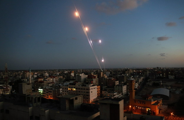 Izraelski ostrzał Strefy Gazy trwa od tygodnia /MOHAMMED SABER  /PAP/EPA