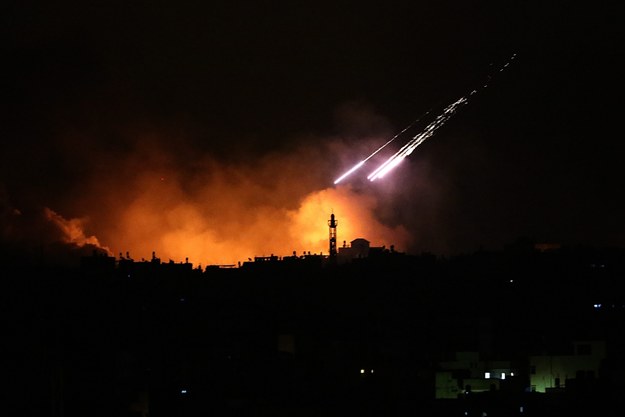 Izraelski ostrzał w Strefie Gazy /MOHAMMED SABER  /PAP/EPA