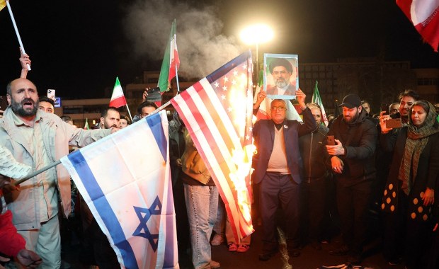 Izraelskie ataki na Liban mogą zniszczyć rozejm między USA a Iranem