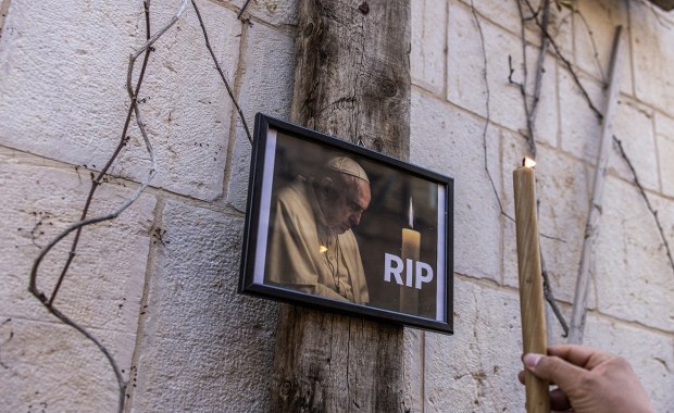 Izraelskie MSZ wycofało kondolencje po śmierci papieża Franciszka