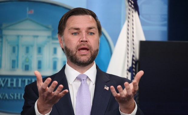 ​J.D. Vance: To nie jest kara dla Polski
