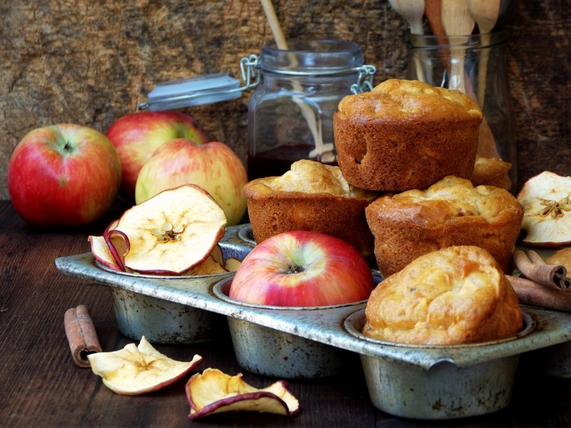 Jabłeczne muffinki /123RF/PICSEL