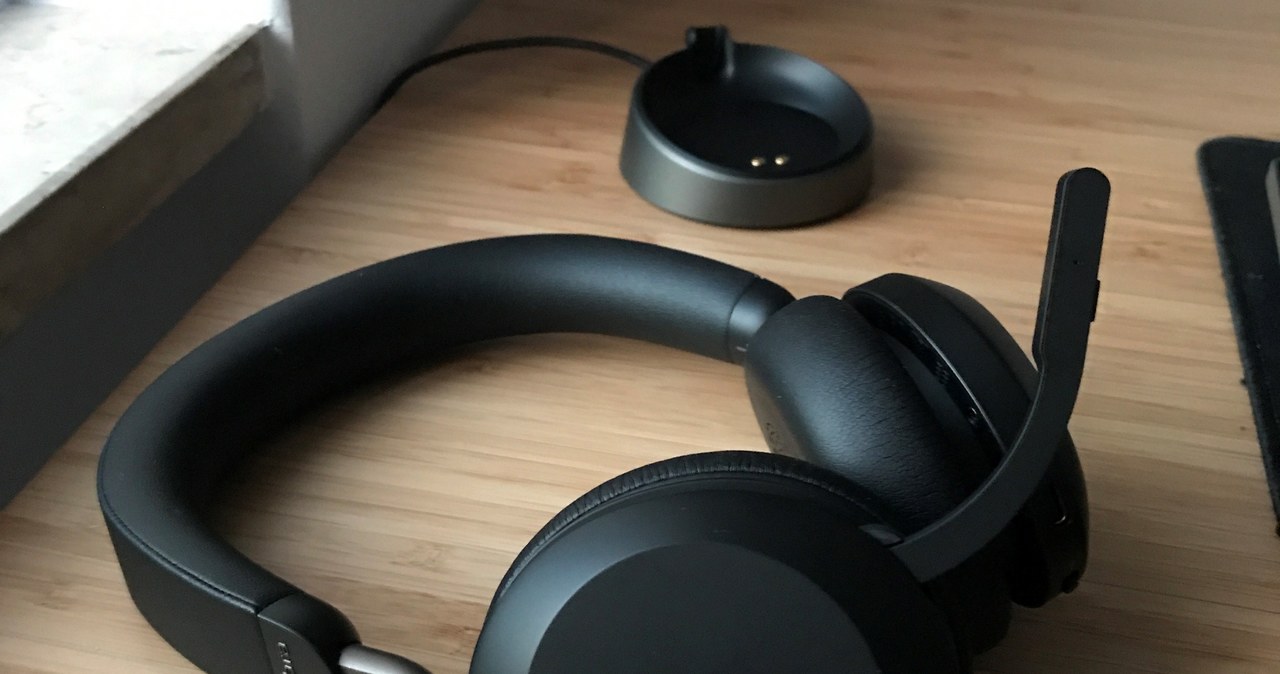 Jabra Evolve2 75 to idealne słuchawki domowe /materiały prasowe