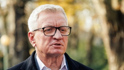 Jacek Jaśkowiak obrzucony ciastem. "Wotum nieufności"
