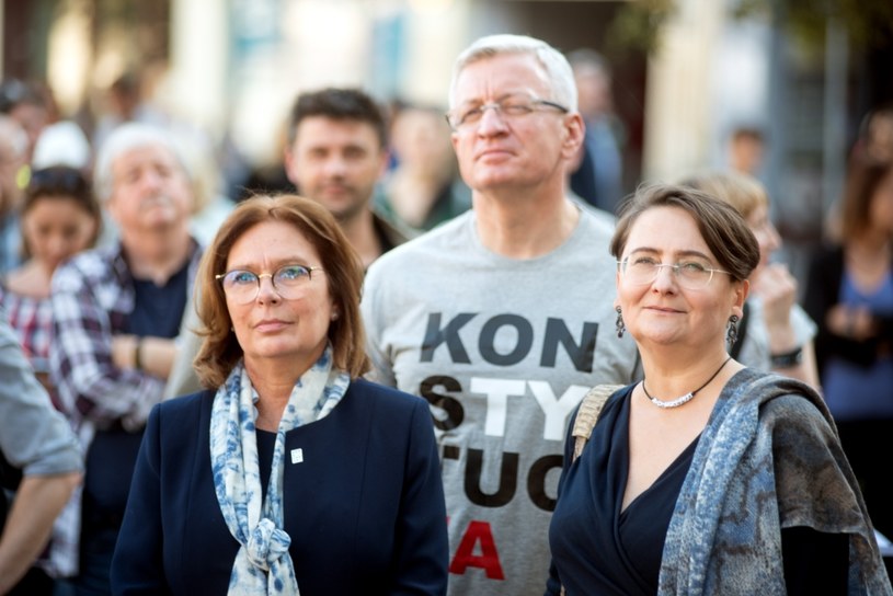 Jacek Jaśkowiak prezydent Poznania i jego żona Joanna Jaśkowiak oraz Małgorzata Kidawa-Błońska. /FORUM