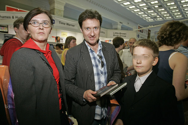 Jacek Kawalec z żoną i synem /Baranowski /AKPA