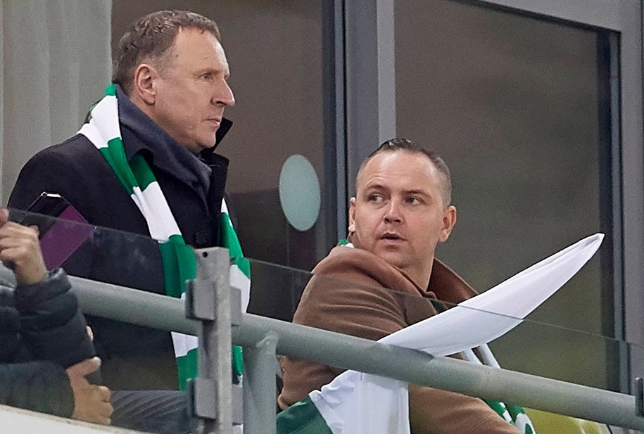 Jacek Kurski i Karol Nawrocki podczas meczu Ekstraklasy pomiędzy Lechią Gdańsk a Legią Warszawa w 2019 roku /Adam Warżawa /PAP