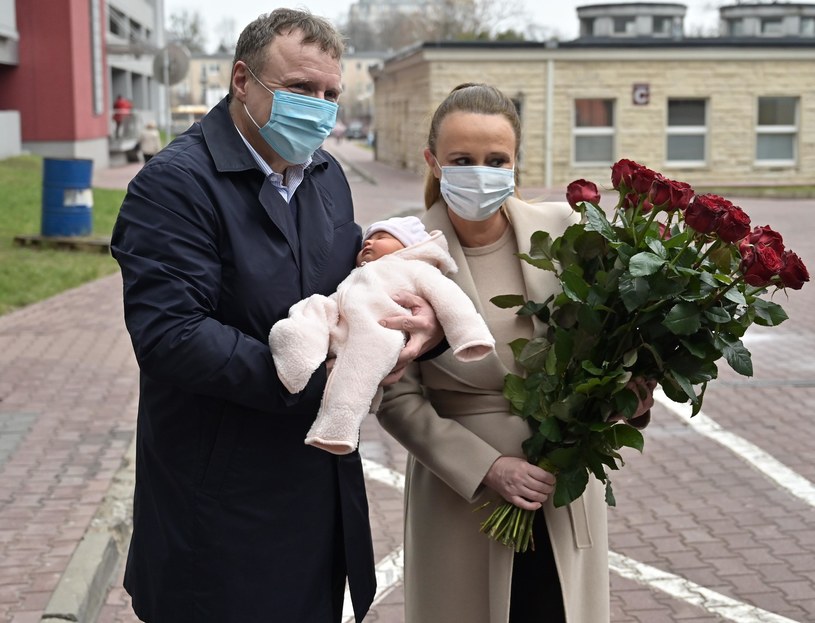 Jacek Kurski z żoną i córką Anną Klarą Teodorą /pomponik exclusive
