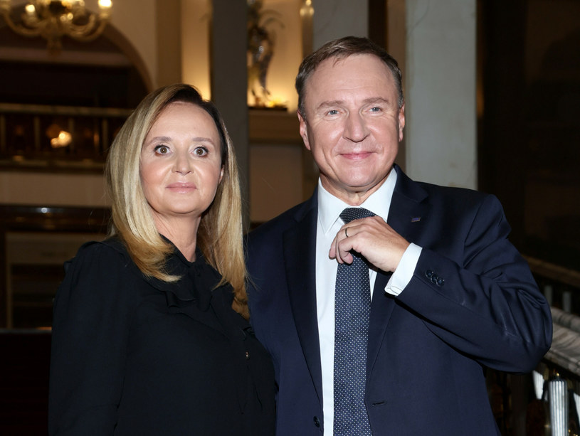 Jacek Kurski z żoną Joanną Kurską mogą pochwalić się gigantycznym majątkiem /Paweł Wodzyński /East News