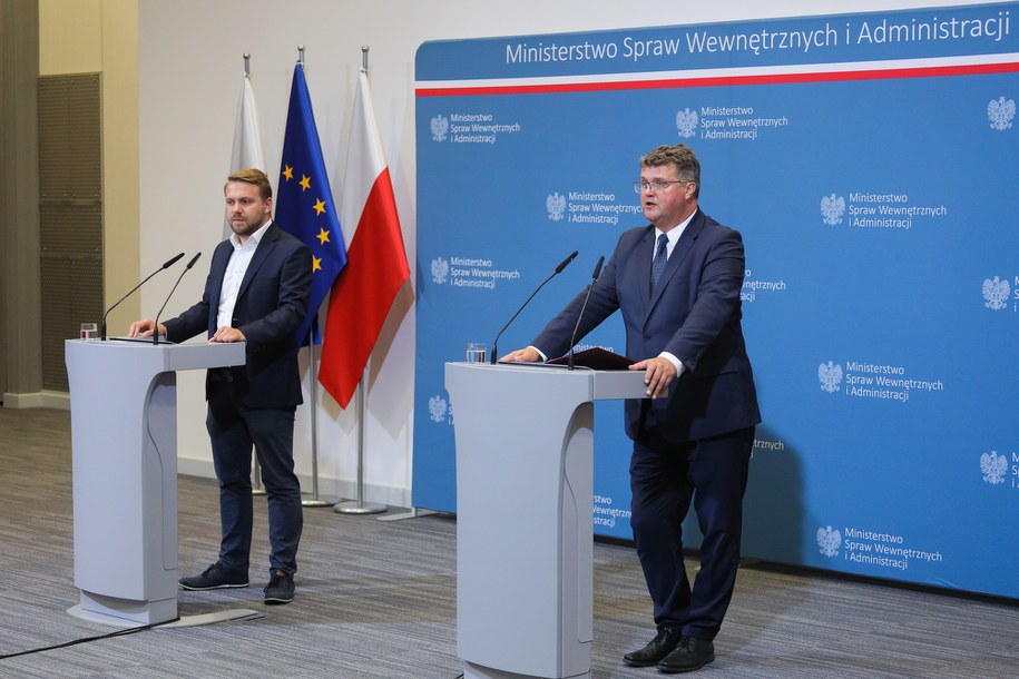 Jacek Ozdoba (po lewej) i Maciej Wąsik (po prawej) /Paweł Supernak /PAP