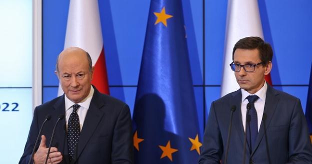 Jacek Rostowski, minister finansów (L) i Mikołaj Budzanowski, minister skarbu państwa (P) /PAP