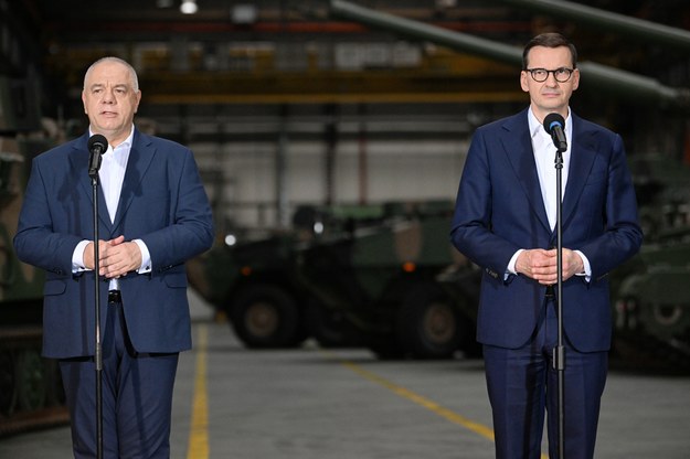 Jacek Sasin i Mateusz Morawiecki /Darek Delmanowicz /PAP