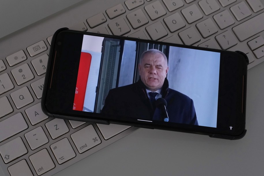 Gowin będzie chciał opuścić rząd? Sasin przeprasza szefa Porozumienia