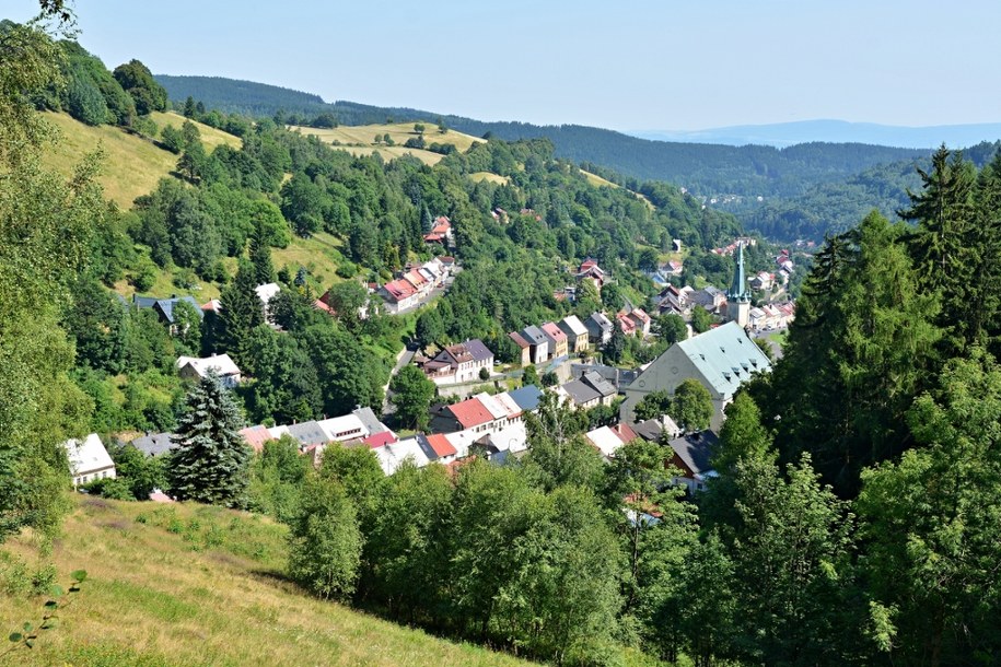 Jáchymov – czeskie miasteczko, które dało światu dolara. Zapomniana kolebka najpotężniejszej waluty globu /Shutterstock