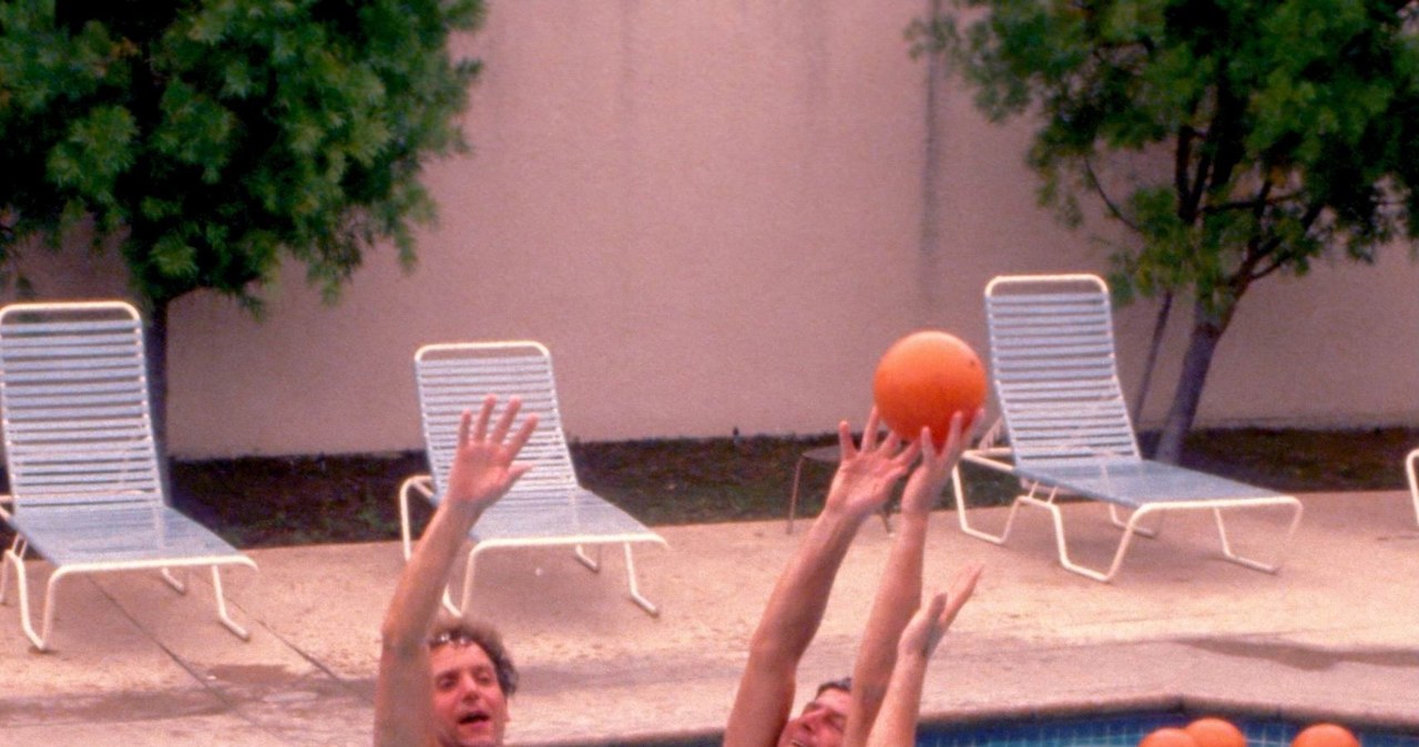 Jack White (w środku) z kolegami, 1980 rok /Peter Bischoff /Getty Images